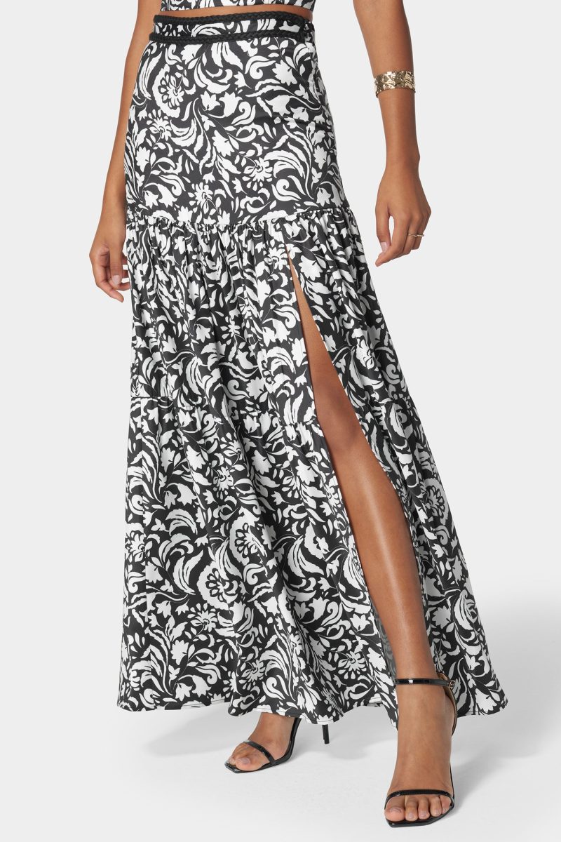Contrast Braid Waist Tiered Flowly Maxi Skirt